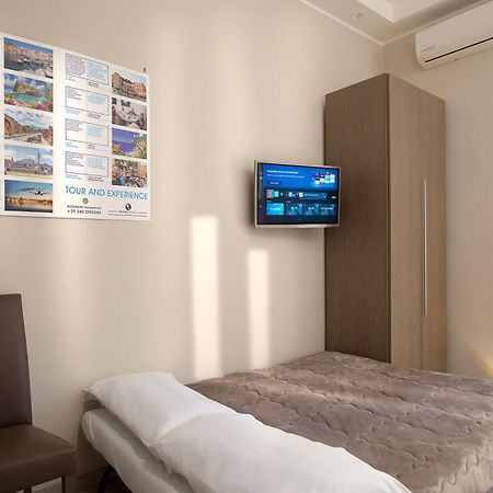 Residenza Suarez Bed & Breakfast Naples Exterior photo
