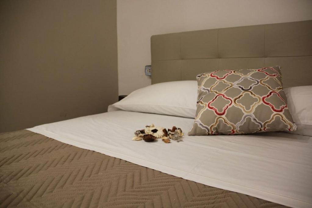 Residenza Suarez Bed & Breakfast Naples Exterior photo