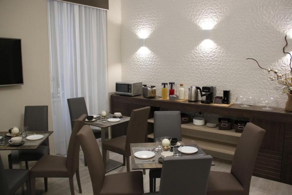 Residenza Suarez Bed & Breakfast Naples Exterior photo