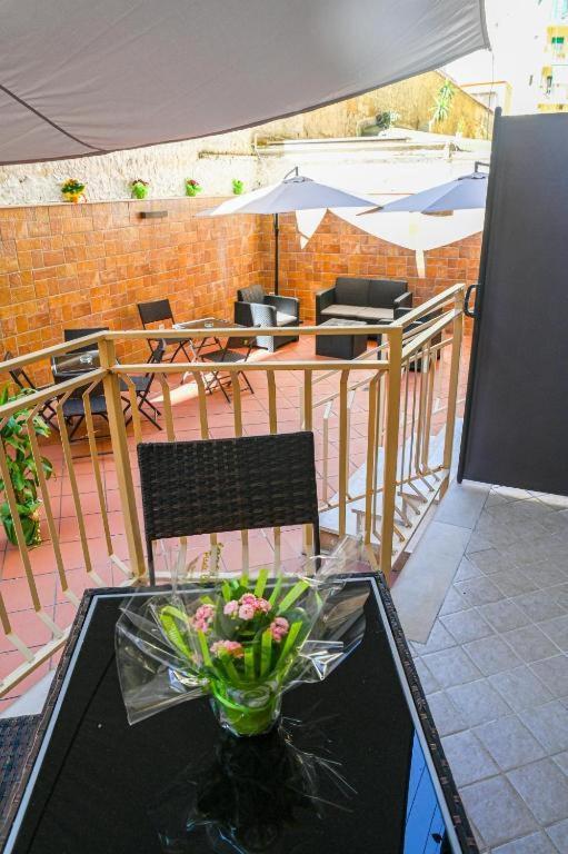Residenza Suarez Bed & Breakfast Naples Exterior photo