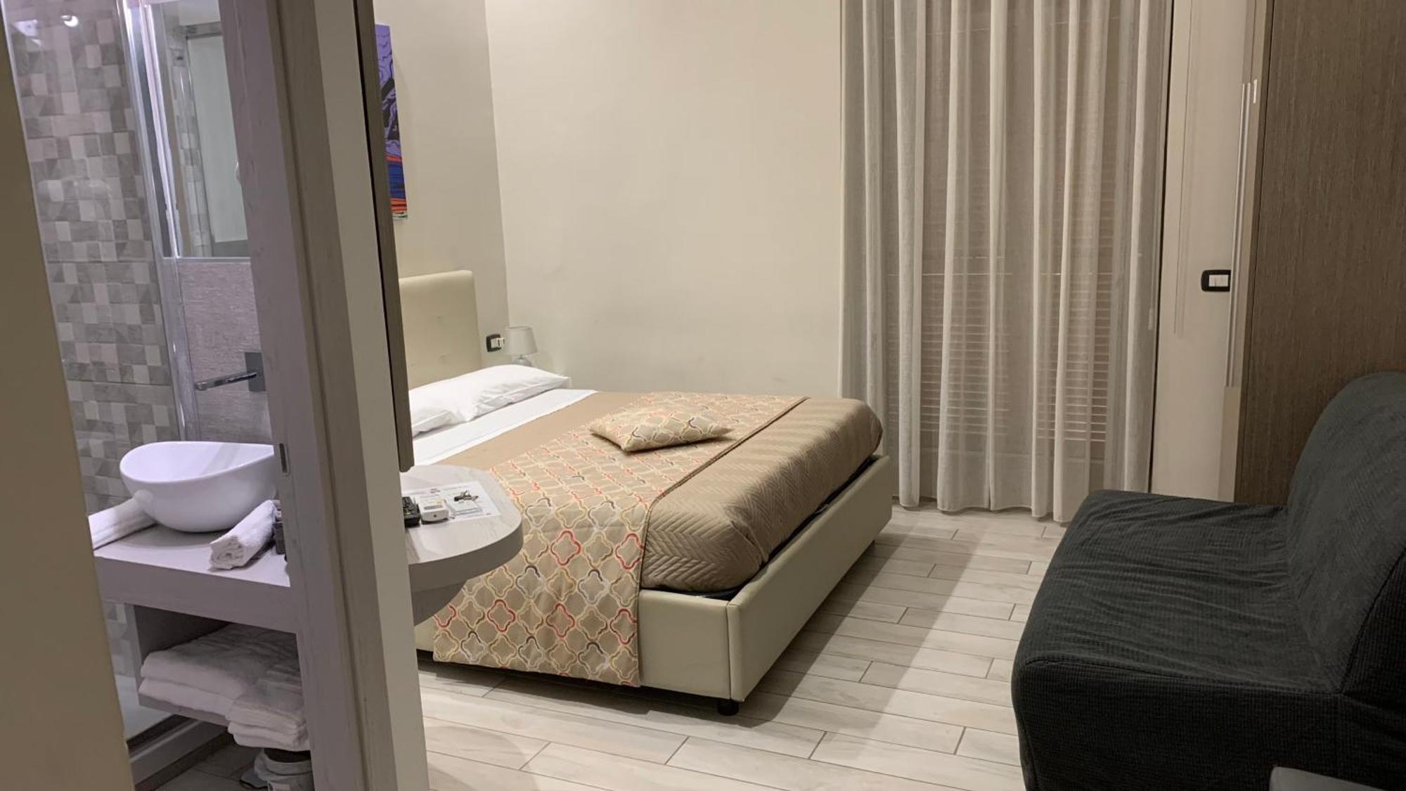 Residenza Suarez Bed & Breakfast Naples Exterior photo