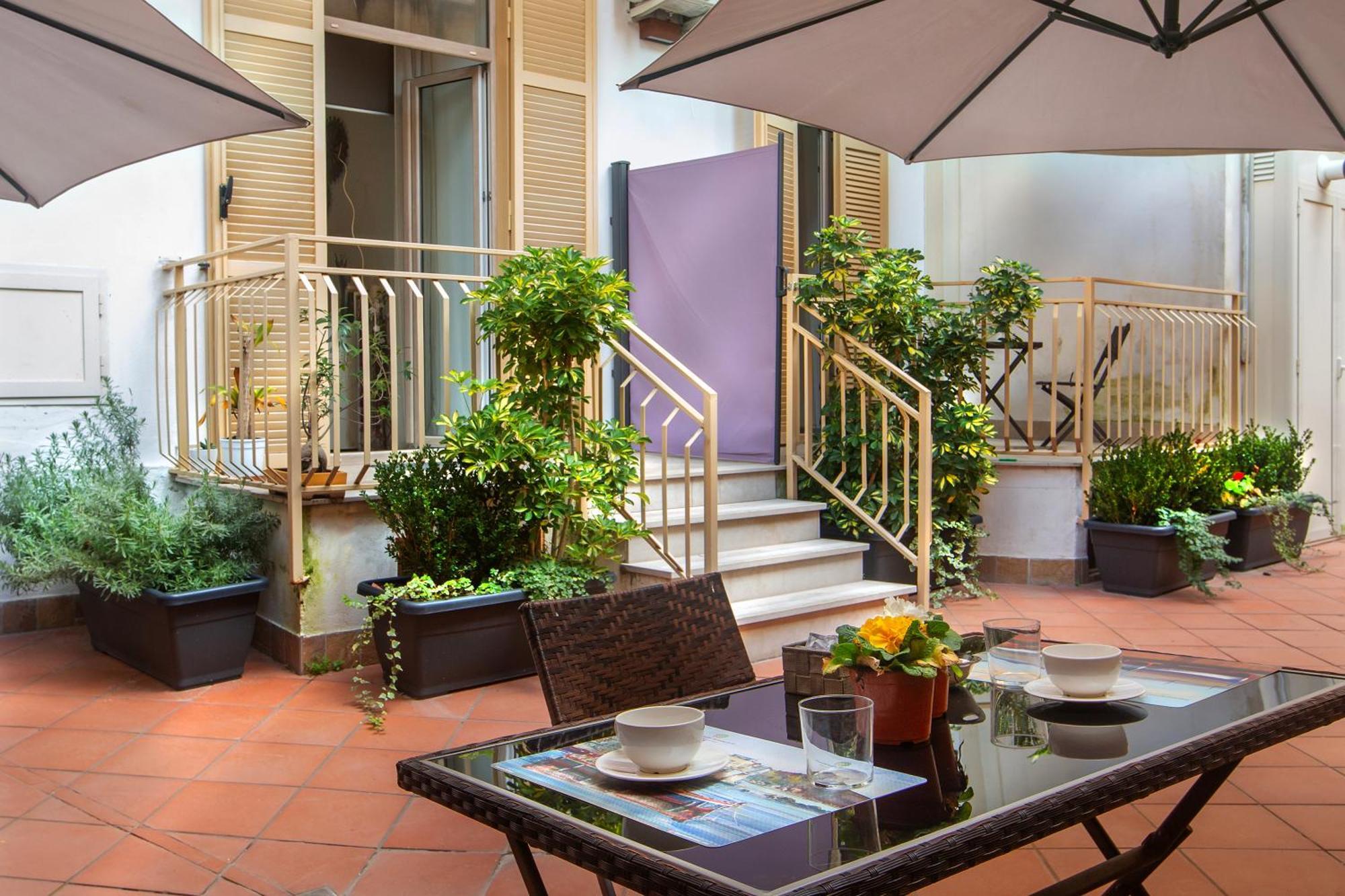 Residenza Suarez Bed & Breakfast Naples Exterior photo